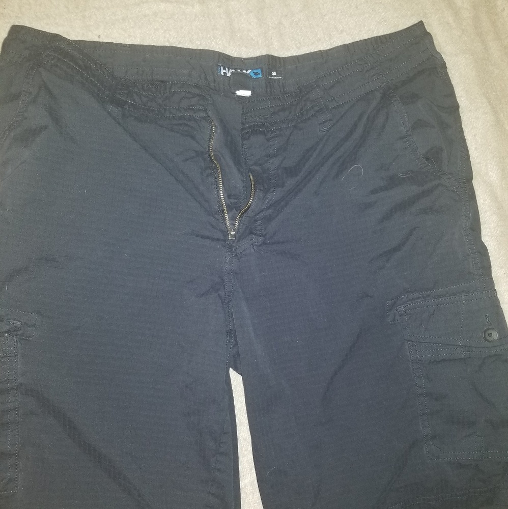 Black Tony Hawk shorts